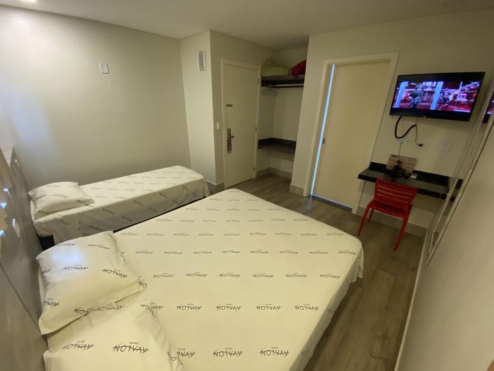 Hotel Avalon Econômico 3*
