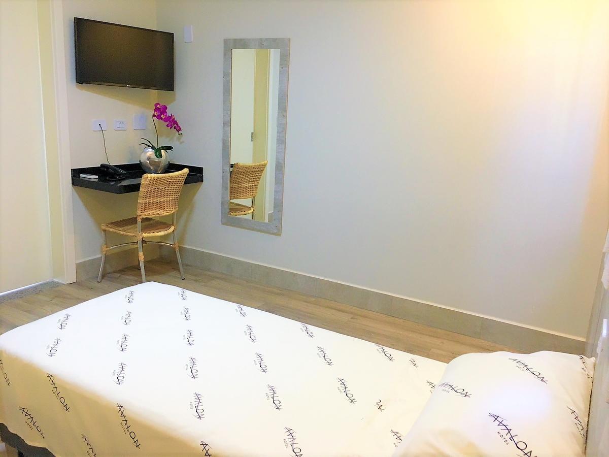 Avalon Econômico Hotel Maringá